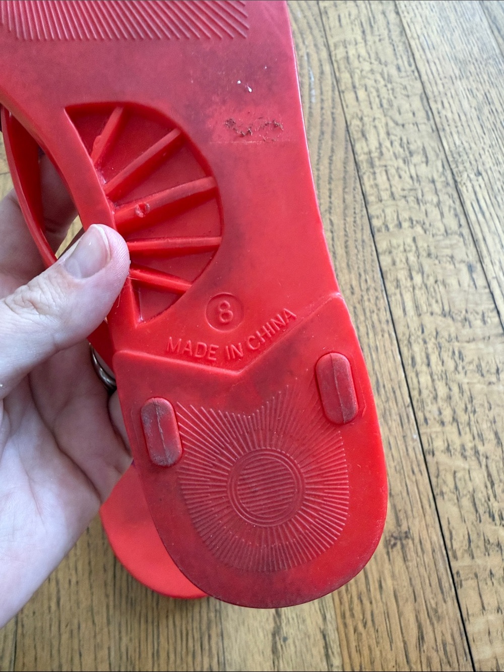 Kate Spade New York Red Jelly Camellia Flower Flip Flop Sandals Size 8 - Picture 2 of 3